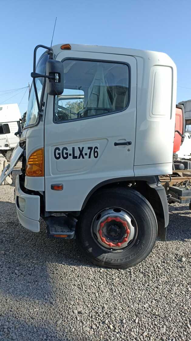 REPUESTOS EN GENREAL Hino GH 2005  USADO  EN DESARME